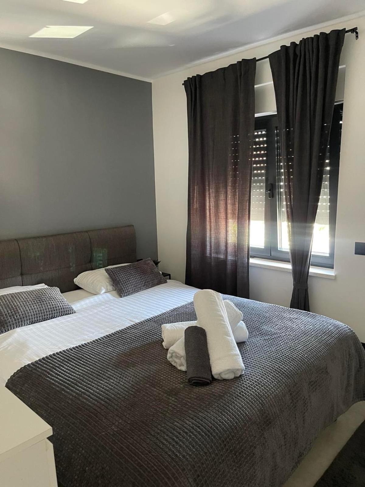 Rijeka Relax Apartment With Parking Экстерьер фото